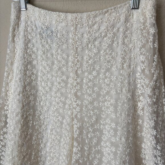 AKRIS Embroidered Floral Sheer Overlay Cream Midi Skirt - Picture 4 of 14